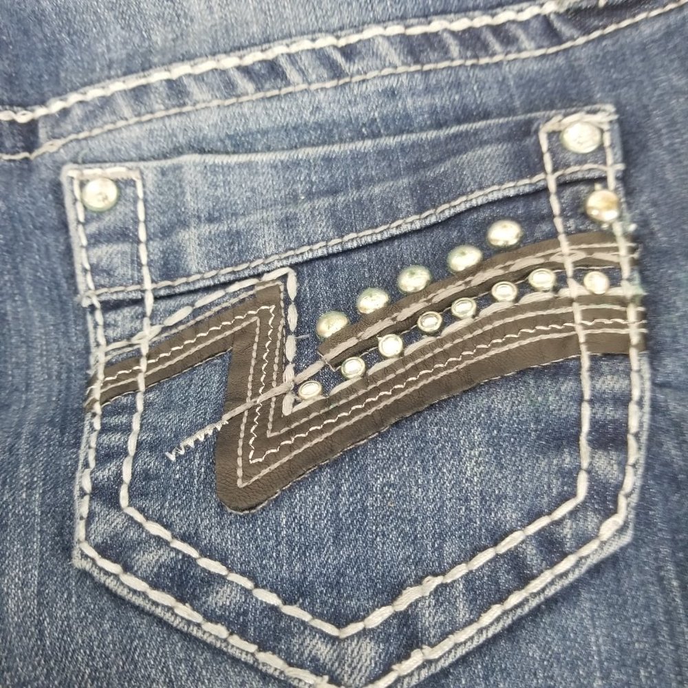 PREMIER by RUE21 Jeans Size 1/2 Slim Boot Cut Cross on Right Leg - Picture 3 of 9